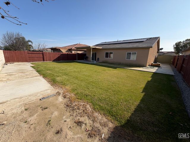 2306 Cobern Street, Bakersfield, CA 93313