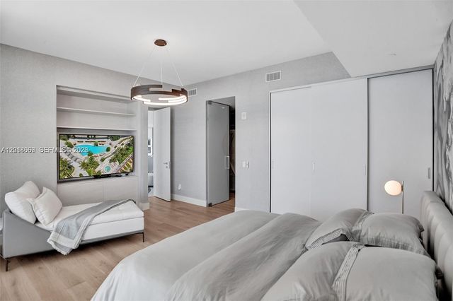 18975 Collins Ave 2204, Sunny Isles Beach, FL 33160