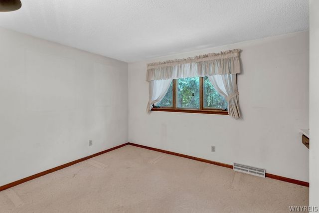1940 Dodge Road, Amherst, NY 14051