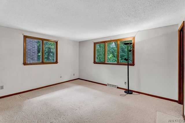 1940 Dodge Road, Amherst, NY 14051