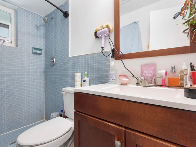 1680 NE 34TH Lane, Oakland Park, FL 33334