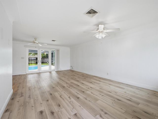 1680 NE 34TH Lane, Oakland Park, FL 33334
