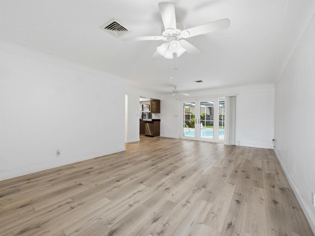 1680 NE 34TH Lane, Oakland Park, FL 33334