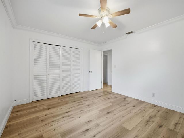 1680 NE 34TH Lane, Oakland Park, FL 33334