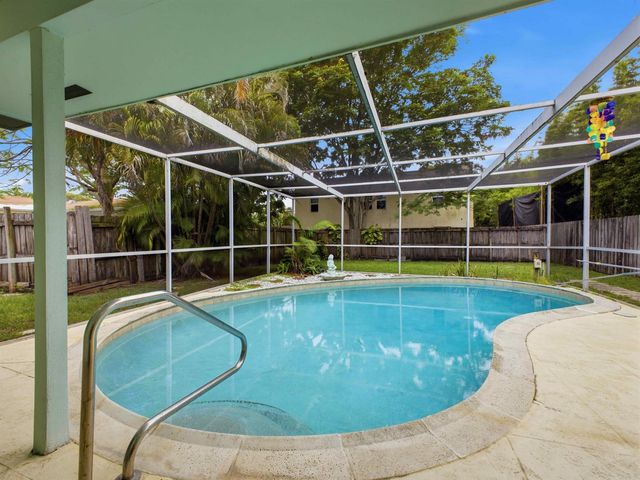 1680 NE 34TH Lane, Oakland Park, FL 33334