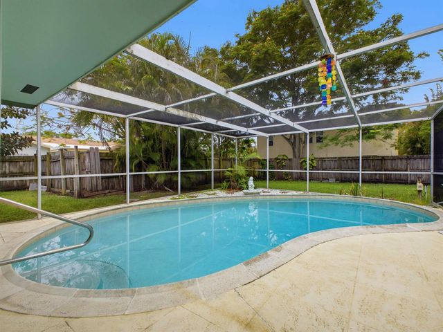 1680 NE 34TH Lane, Oakland Park, FL 33334