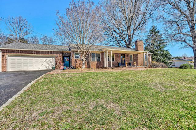 90 OLD FURNACE RD, Rocky Mount, VA 24151