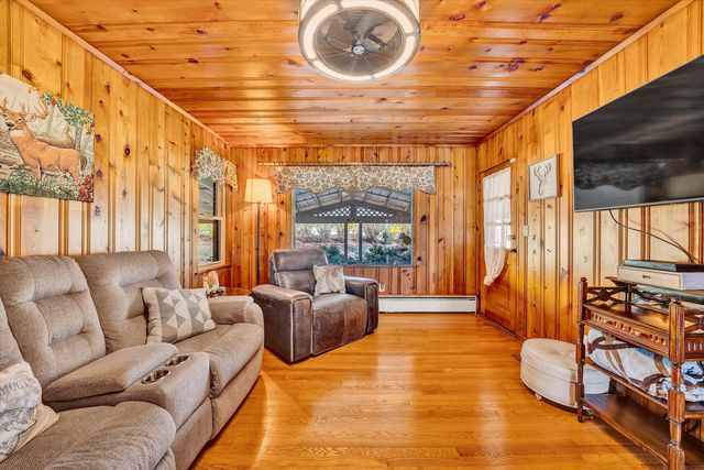 90 OLD FURNACE RD, Rocky Mount, VA 24151