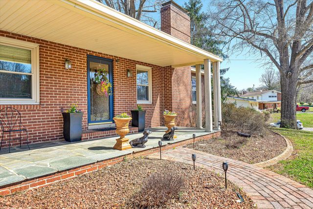 90 OLD FURNACE RD, Rocky Mount, VA 24151