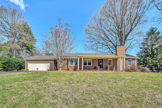 90 OLD FURNACE RD, Rocky Mount, VA 24151