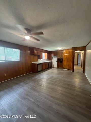 3139 Charleston Drive, Jackson, MS 39212