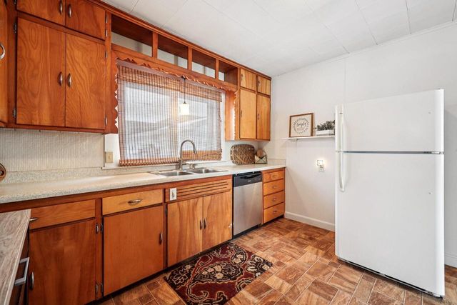 517 W Cady STREET, Watertown, WI 53094