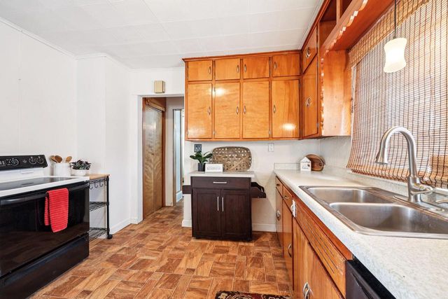 517 W Cady STREET, Watertown, WI 53094