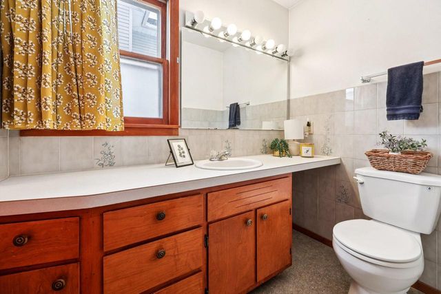 517 W Cady STREET, Watertown, WI 53094