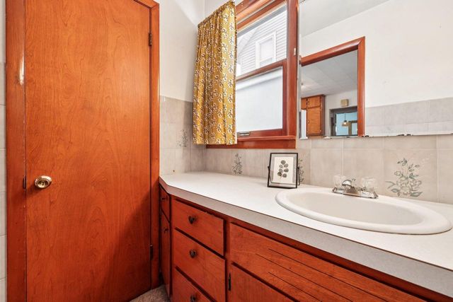 517 W Cady STREET, Watertown, WI 53094