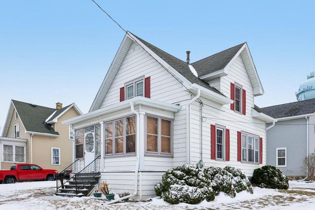 517 W Cady STREET, Watertown, WI 53094