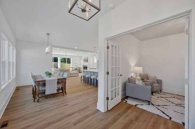 504 Bagleyshop Dr A, Nashville, TN 37209