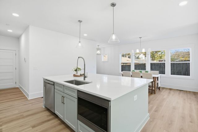 504 Bagleyshop Dr A, Nashville, TN 37209