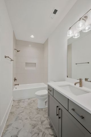 504 Bagleyshop Dr A, Nashville, TN 37209