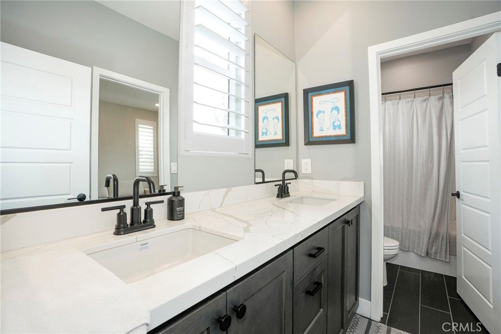 Image 15 of property listing at 3805 Shannon Lane, Piru, CA 93040