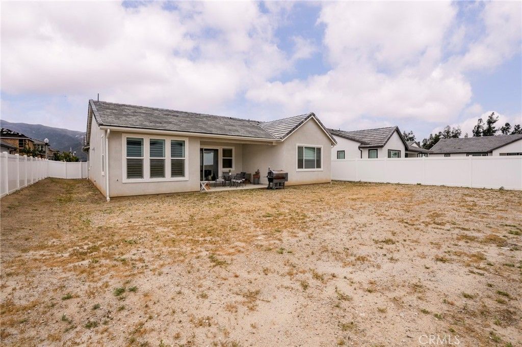 Image 26 of property listing at 3805 Shannon Lane, Piru, CA 93040