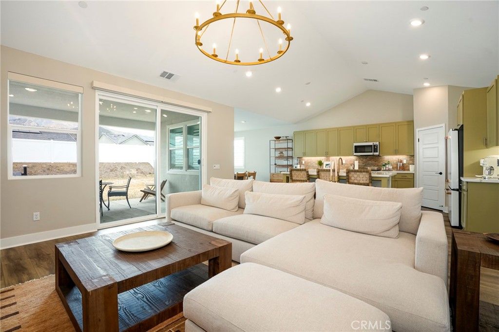 Image 4 of property listing at 3805 Shannon Lane, Piru, CA 93040