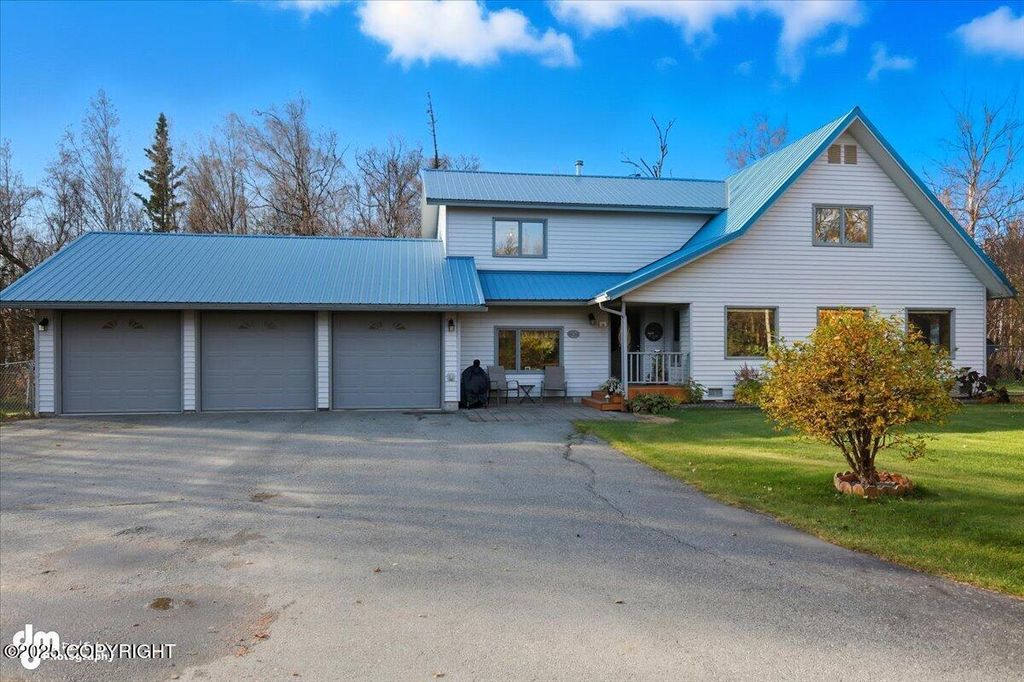 4600 N McKean Drive, Palmer, AK 99645