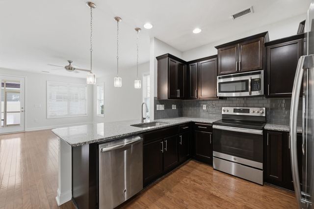 310 Lorenzo Dr., North Myrtle Beach, SC 29582