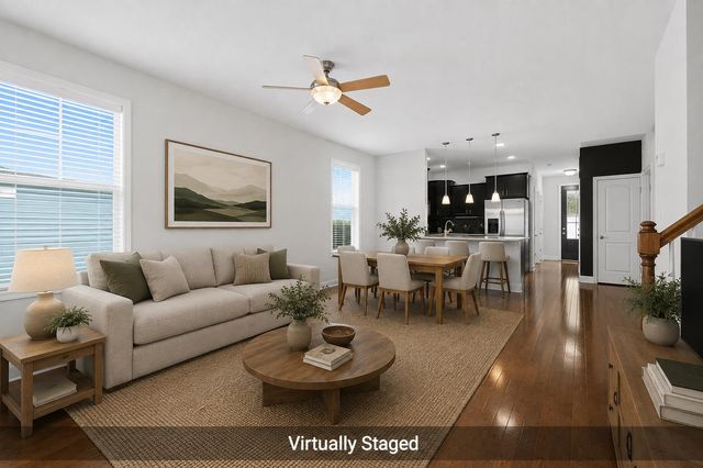 310 Lorenzo Dr., North Myrtle Beach, SC 29582