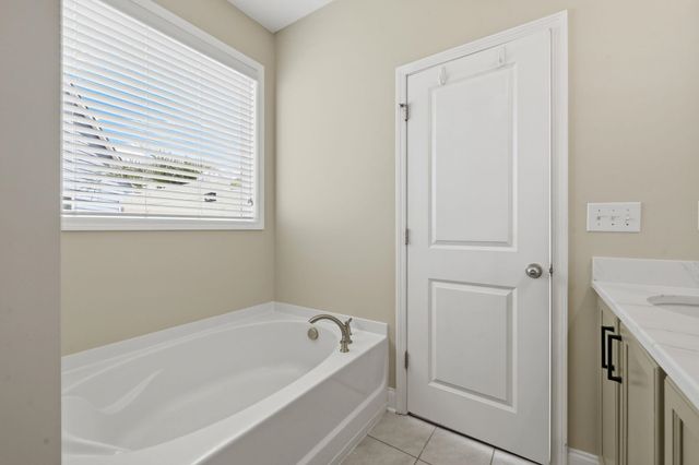310 Lorenzo Dr., North Myrtle Beach, SC 29582