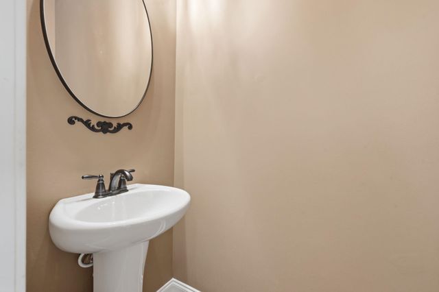 310 Lorenzo Dr., North Myrtle Beach, SC 29582