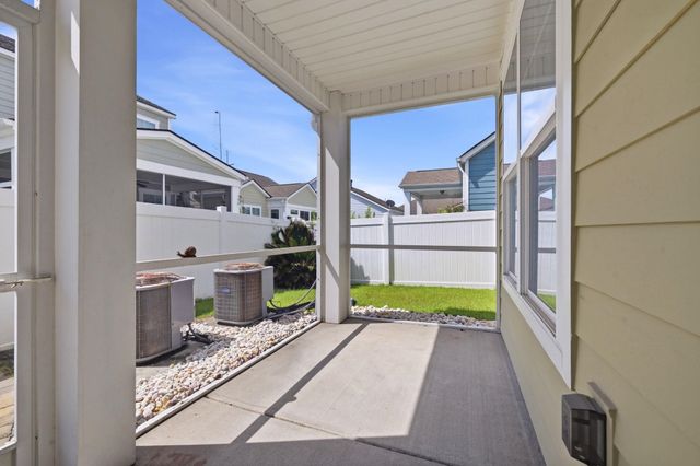310 Lorenzo Dr., North Myrtle Beach, SC 29582