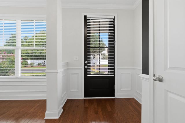 310 Lorenzo Dr., North Myrtle Beach, SC 29582