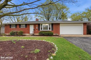 740 Robbinann Drive, Waterford Twp, MI 48328