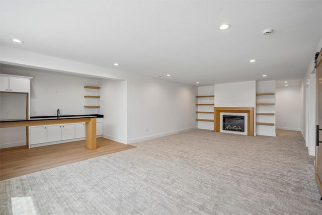 18190 Hidden Knoll, Clive, IA 50325