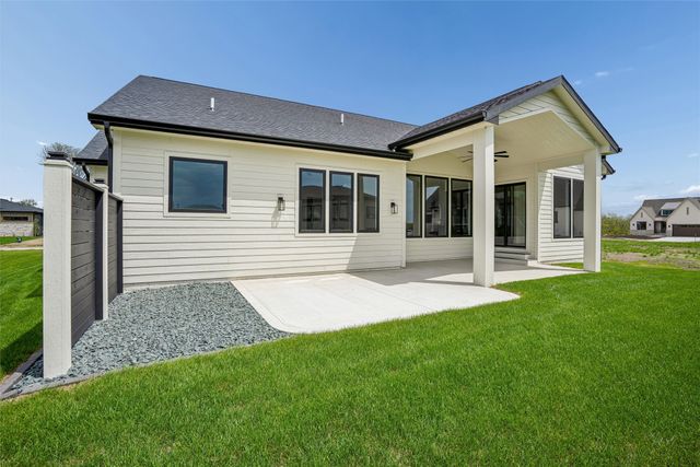 18190 Hidden Knoll, Clive, IA 50325