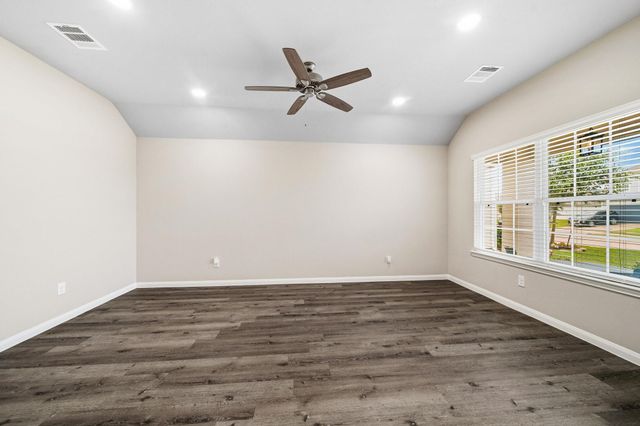 5235 James Michael Drive, Rosharon, TX 77583
