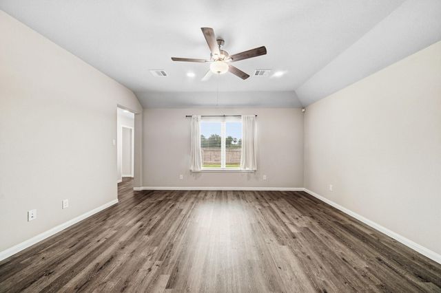 5235 James Michael Drive, Rosharon, TX 77583