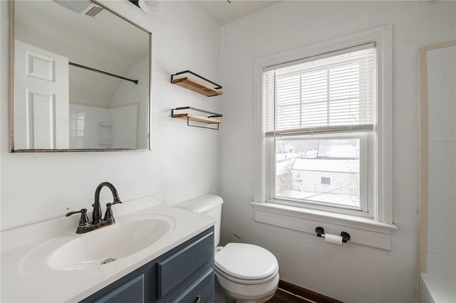 112 Curtice Road, Irondequoit, NY 14617