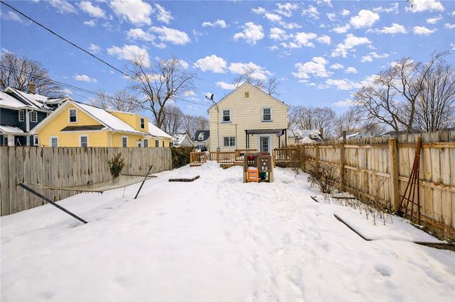 112 Curtice Road, Irondequoit, NY 14617