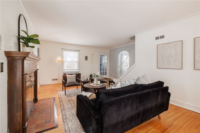 112 Curtice Road, Irondequoit, NY 14617