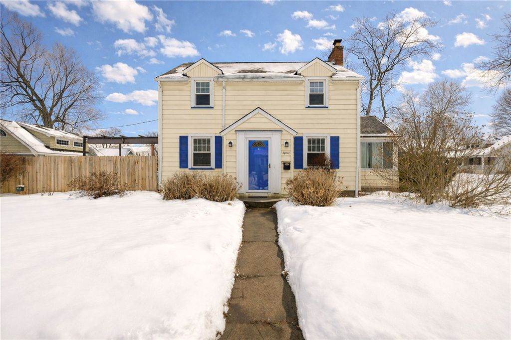 112 Curtice Road, Irondequoit, NY 14617