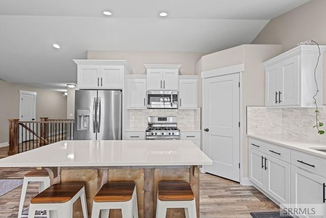 4047 Maizy Way, Ammon, ID 83406