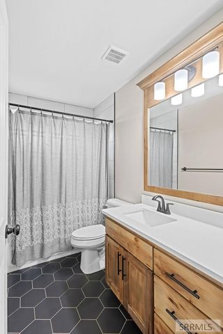 4047 Maizy Way, Ammon, ID 83406