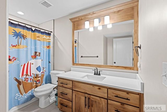 4047 Maizy Way, Ammon, ID 83406