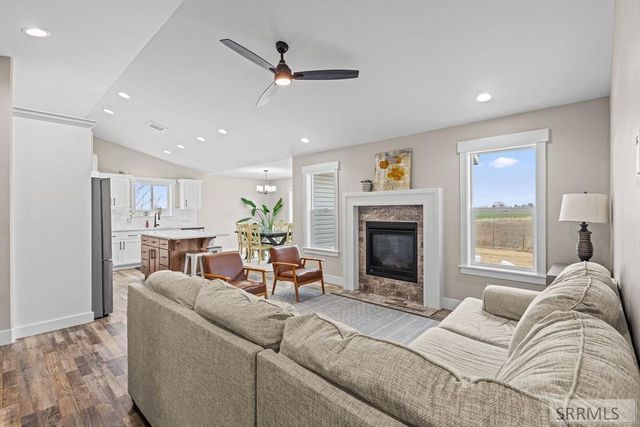 4047 Maizy Way, Ammon, ID 83406