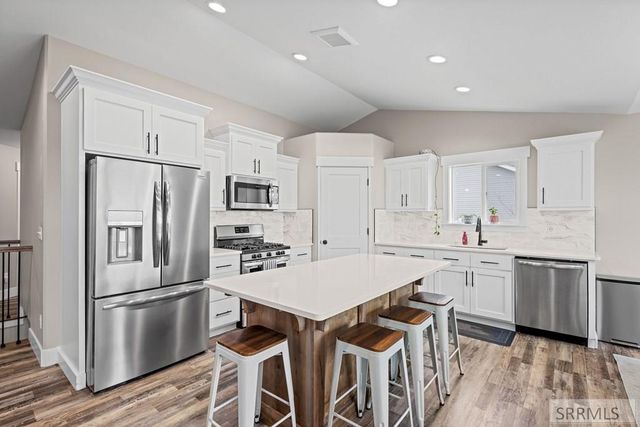 4047 Maizy Way, Ammon, ID 83406