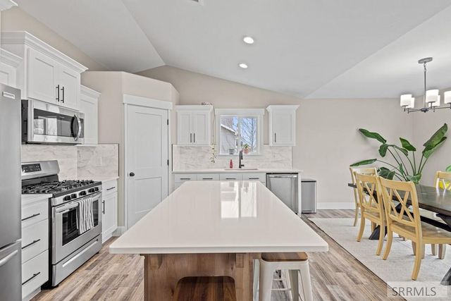 4047 Maizy Way, Ammon, ID 83406