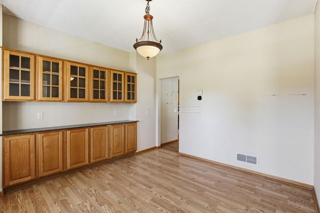 7024 W 144th Street, Savage, MN 55378