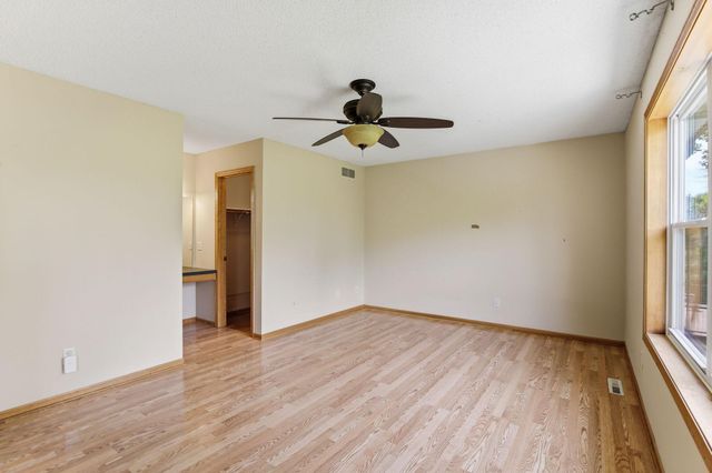 7024 W 144th Street, Savage, MN 55378